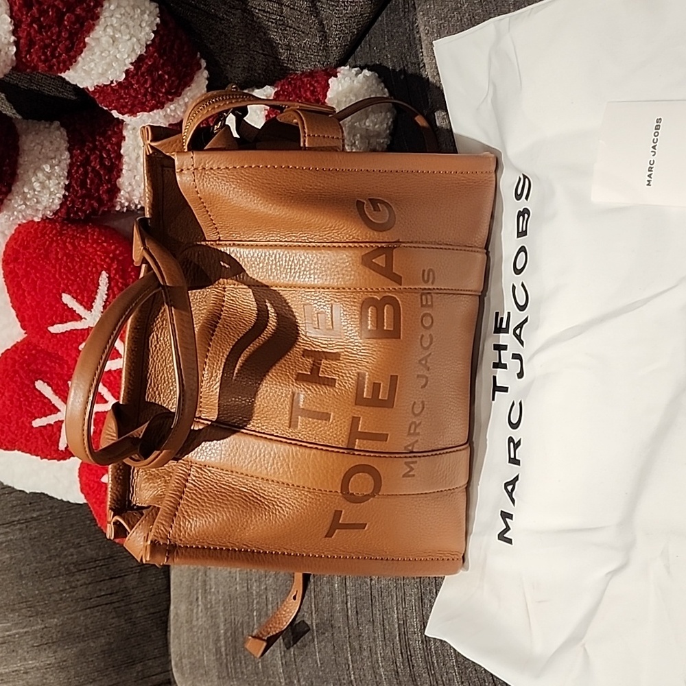 Marc Jacobs The Tote Bag